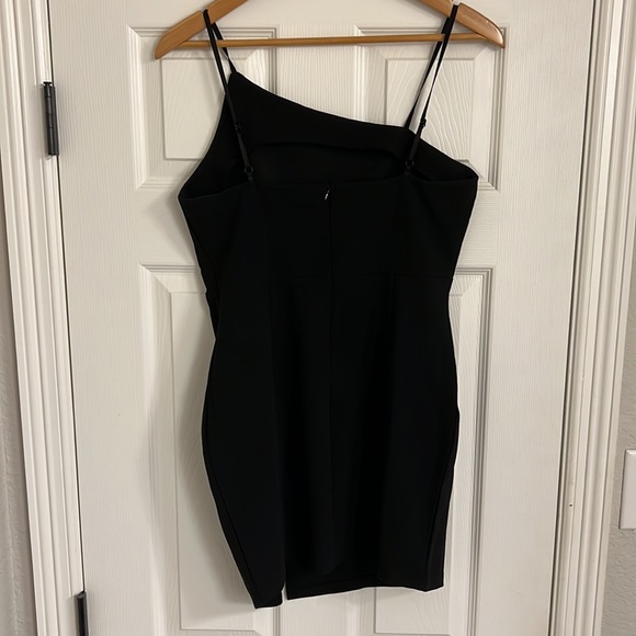 CUTE Black Mini dress - Picture 3 of 4